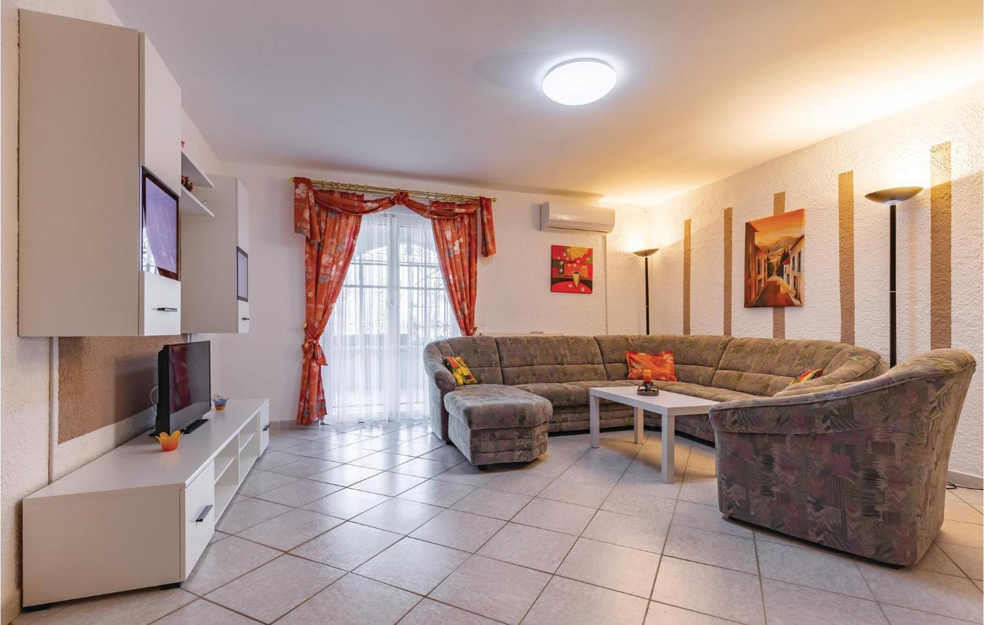 3 Bedroom Awesome Apartment In Pavicini Buitenkant foto